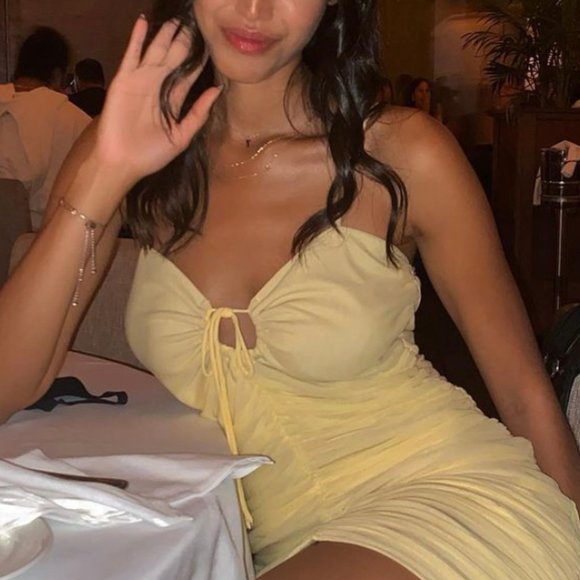 Beautiful Yellow Midi Dress - Picture 2 of 3